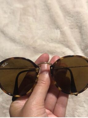 Ray-Ban Tortoise Frame Sunglasses with Brown Lenses and Gold Bridge